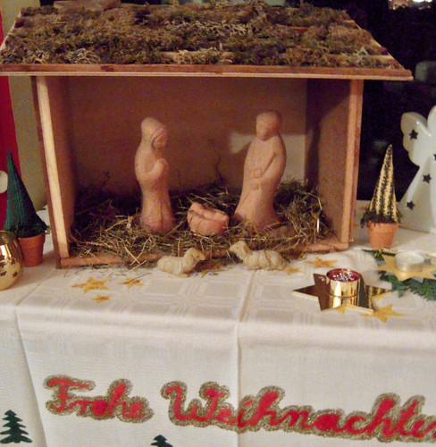 Krippenfiguren aus ton stall - krippenfiguren, ton,